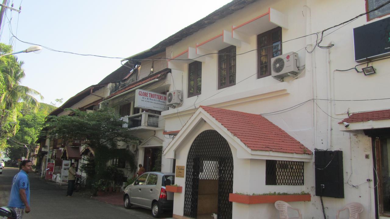 Madeleine Inn Kochi Extérieur photo