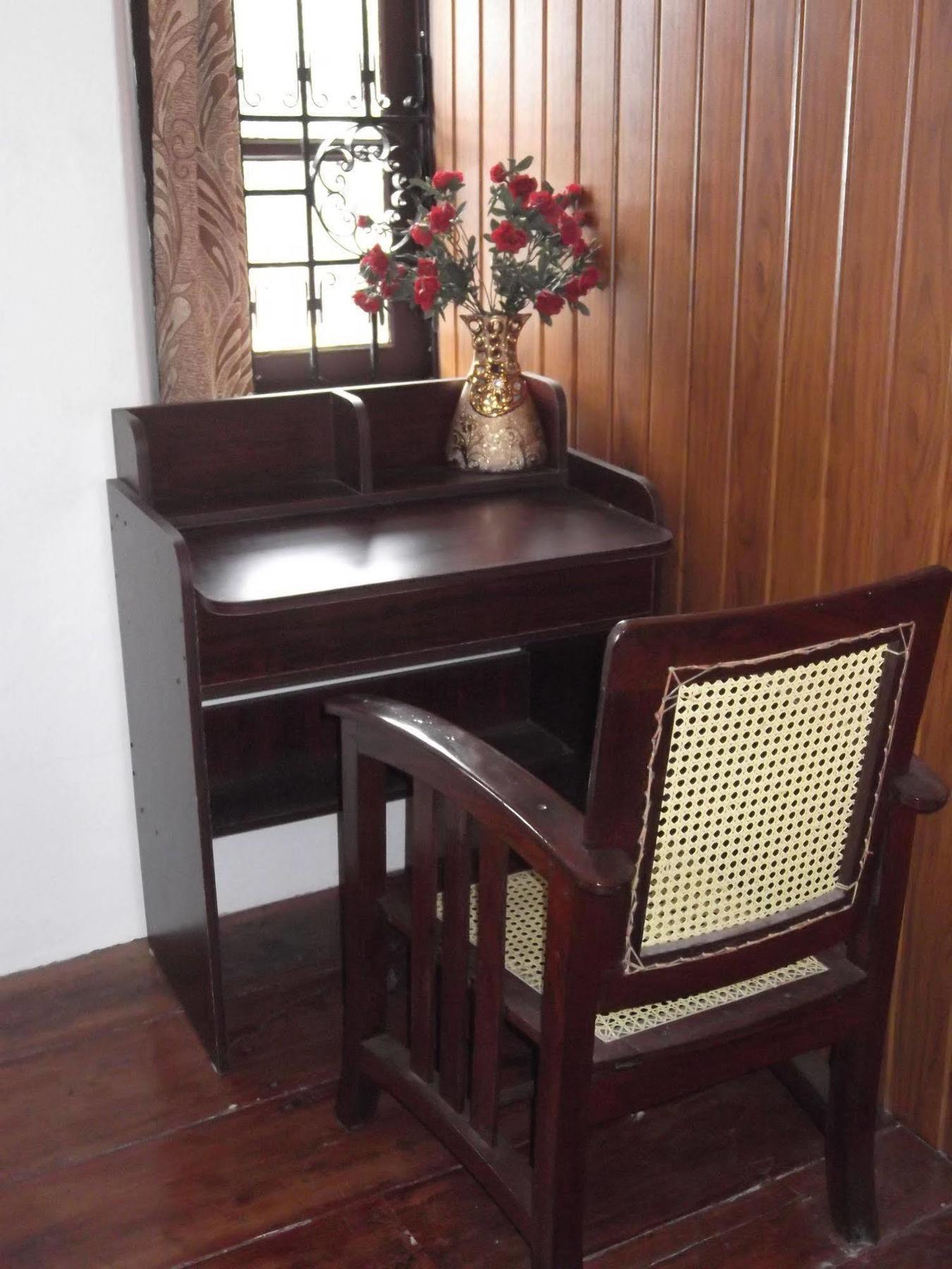 Madeleine Inn Kochi Extérieur photo